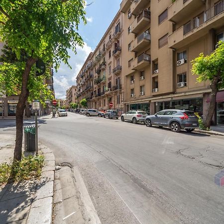 Le Rose Di Nonna Maria, Appartamento Di Lusso In Centro Citta Palermo Bagian luar foto