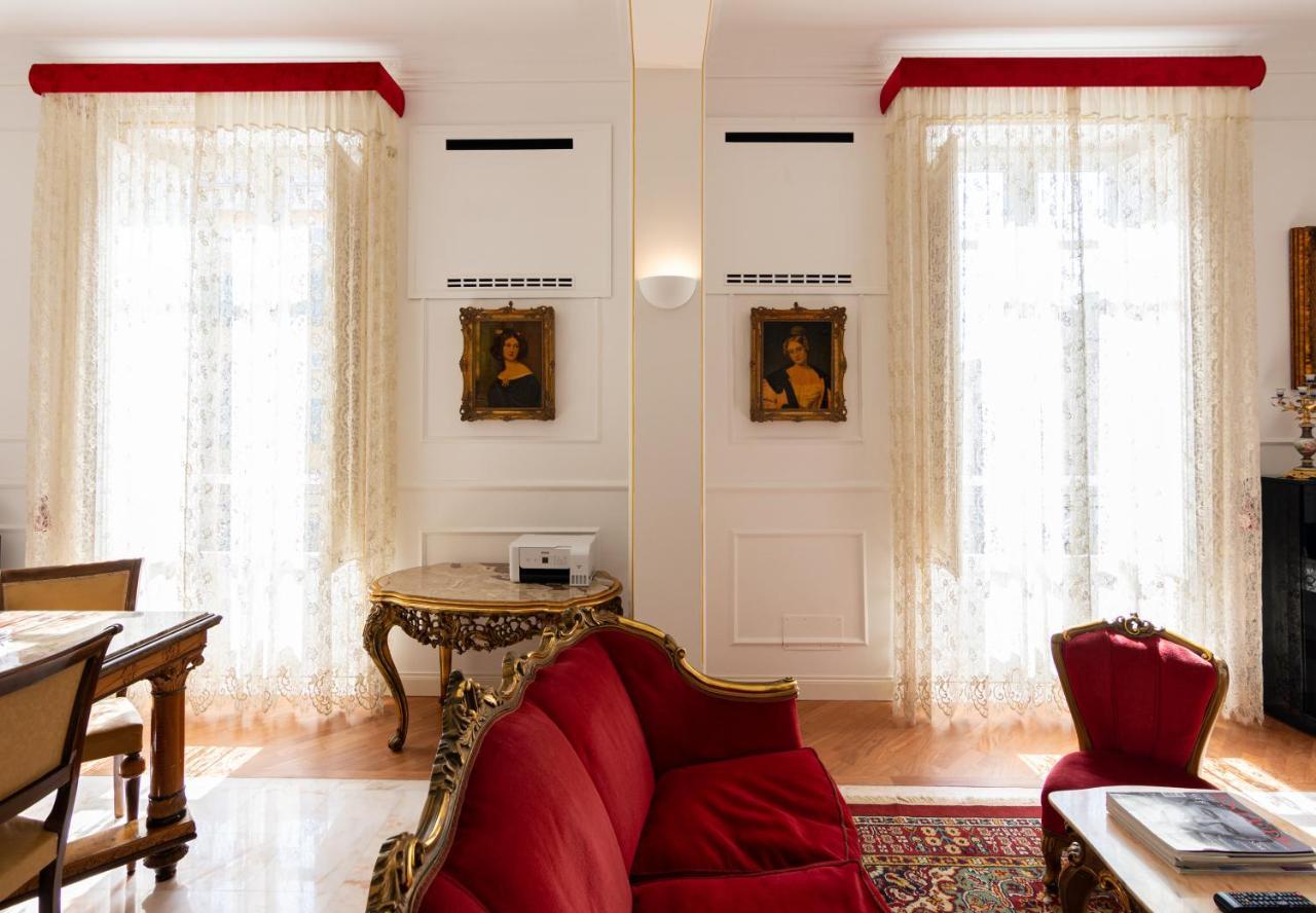 Le Rose Di Nonna Maria, Appartamento Di Lusso In Centro Citta Palermo Bagian luar foto
