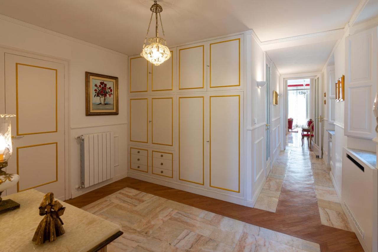 Le Rose Di Nonna Maria, Appartamento Di Lusso In Centro Citta Palermo Bagian luar foto