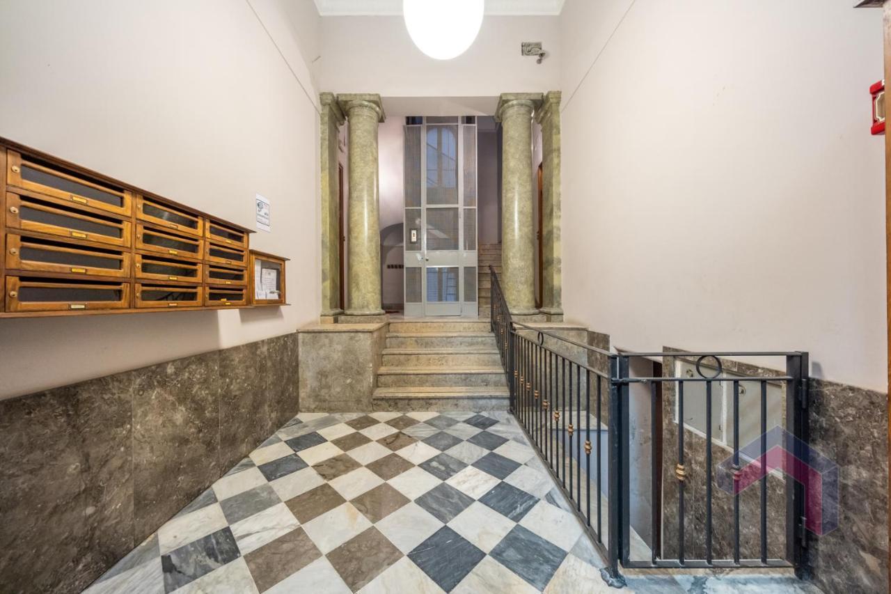 Le Rose Di Nonna Maria, Appartamento Di Lusso In Centro Citta Palermo Bagian luar foto