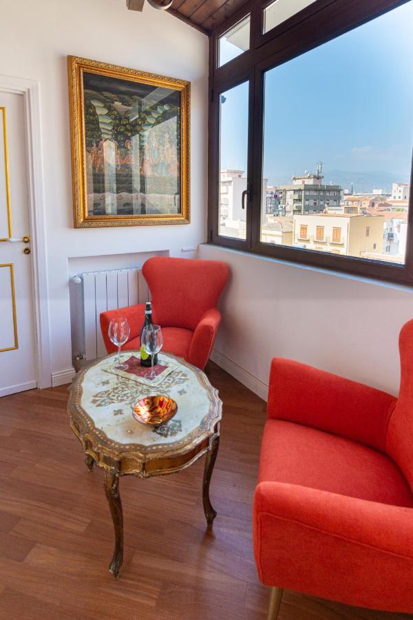 Le Rose Di Nonna Maria, Appartamento Di Lusso In Centro Citta Palermo Bagian luar foto