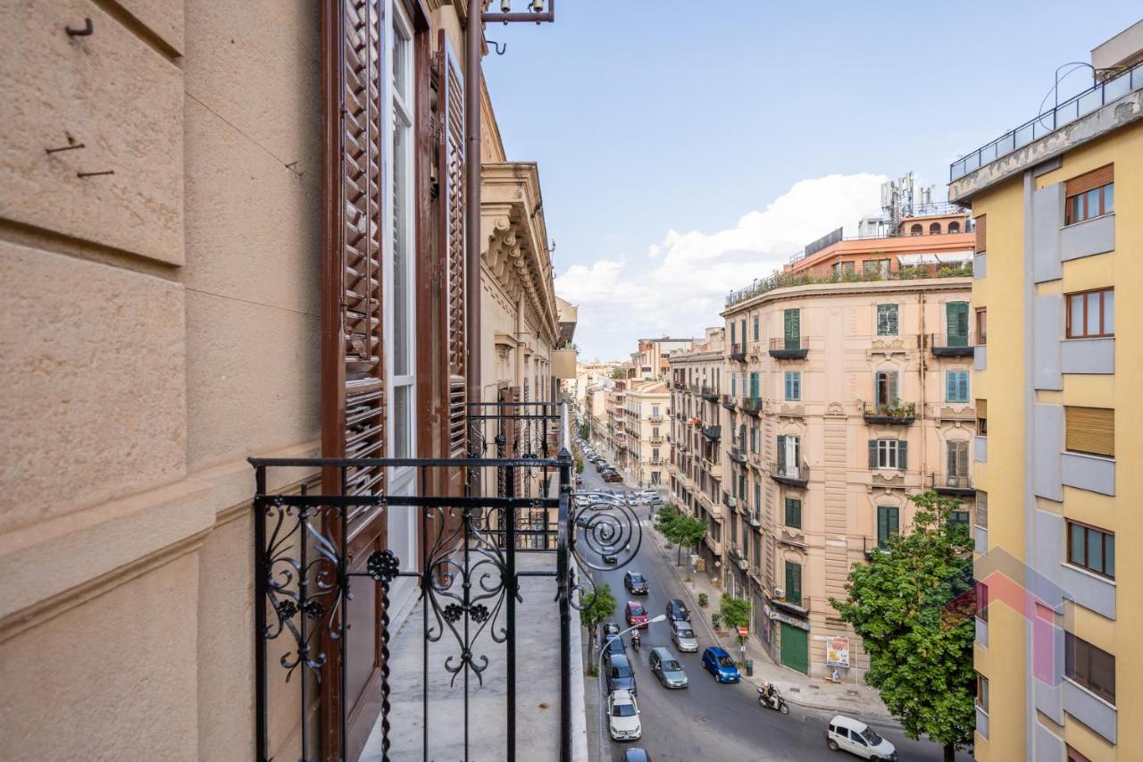 Le Rose Di Nonna Maria, Appartamento Di Lusso In Centro Citta Palermo Bagian luar foto